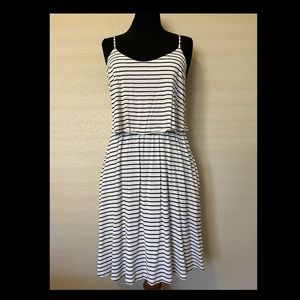 ✨ GAP summer dress  -  size M ☀️